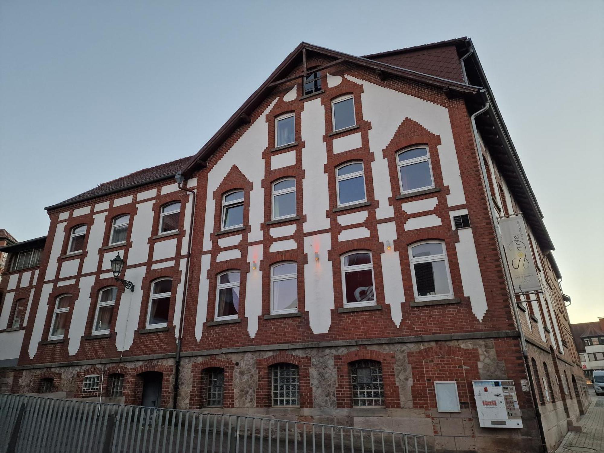 Zur Sonne "Gasthaus-Bar-Events" Poppenhausen Εξωτερικό φωτογραφία