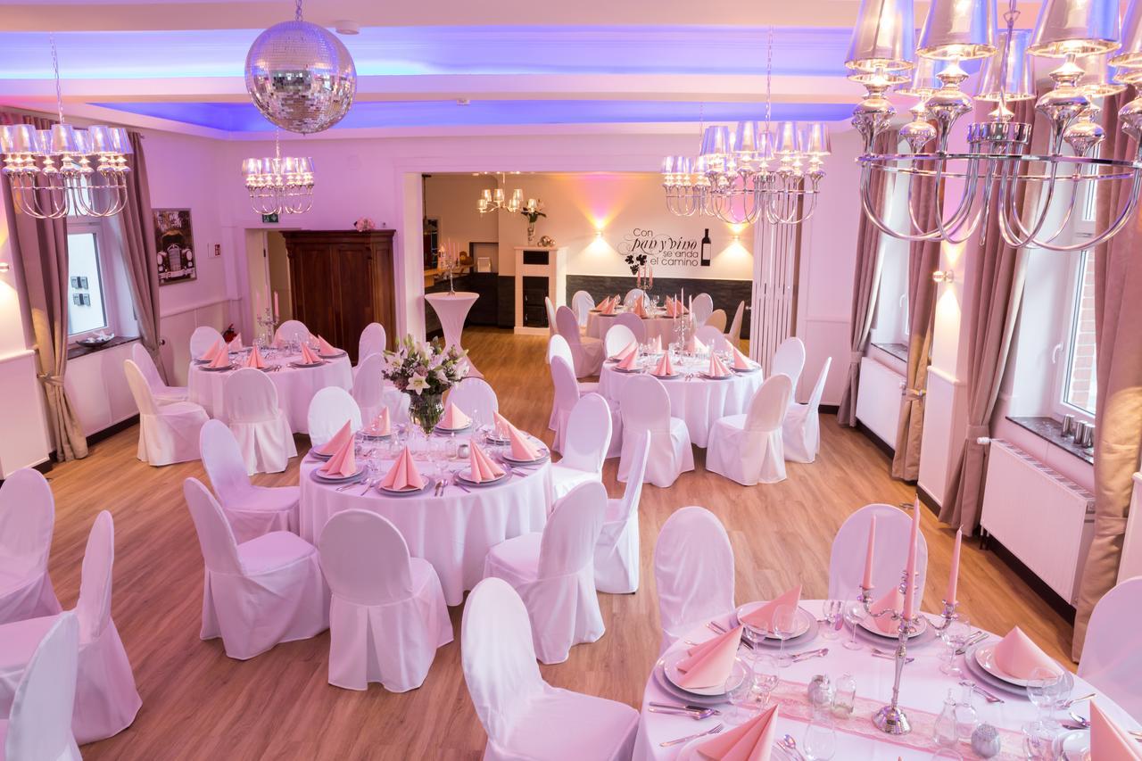 Zur Sonne "Gasthaus-Bar-Events" Poppenhausen Εξωτερικό φωτογραφία